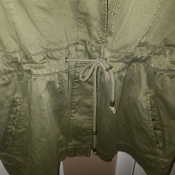 Forever 21+ olive studded vest - Picture 4 of 5